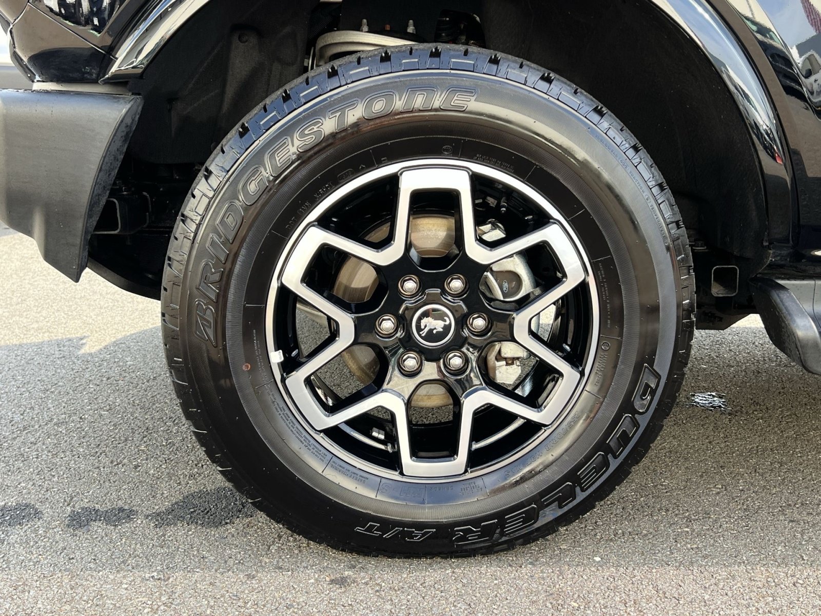 Used 2025 Ford Bronco Outer Banks AWD/4WD image 11