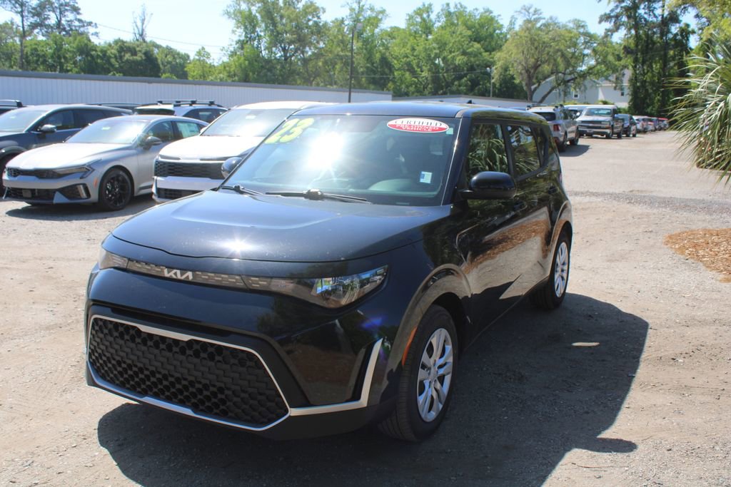 Certified 2023 Kia Soul LX image 15