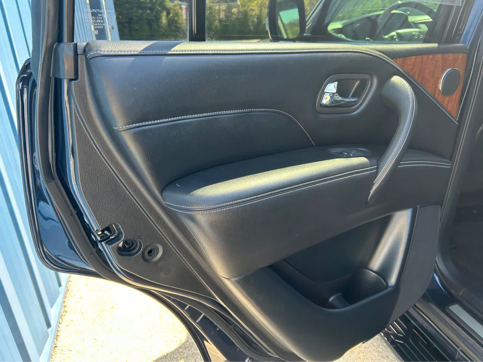 Used 2019 INFINITI QX80 Luxe AWD/4WD image 28