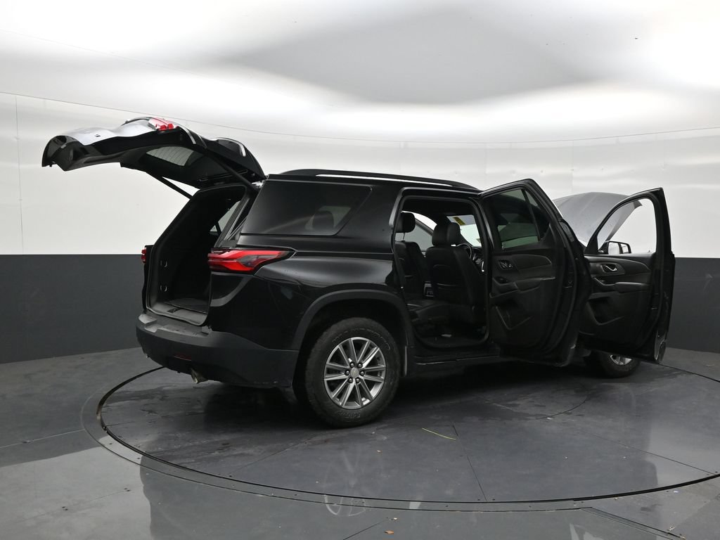 Used 2023 Chevrolet Traverse LT FWD image 27