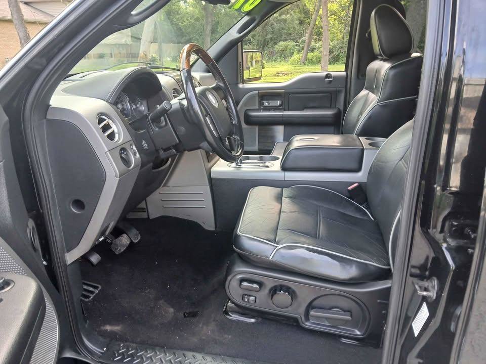 Used 2008 Lincoln Mark LT 4x4 image 15