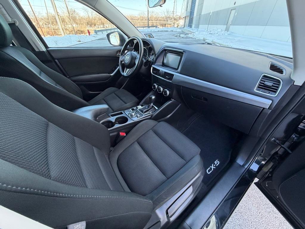 Used 2016 MAZDA CX-5 Touring image 24