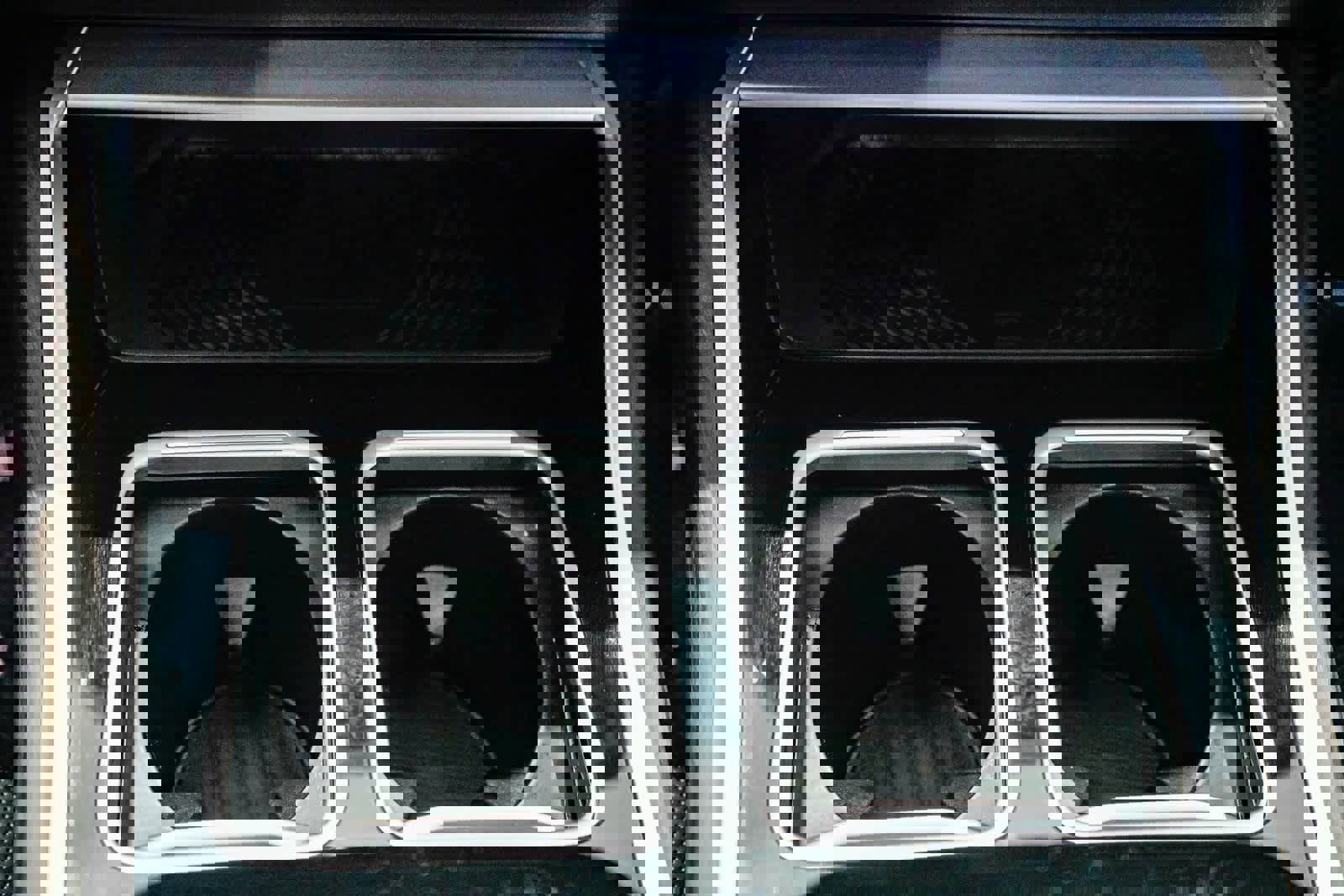 Used 2024 BMW 760i xDrive w/ Executive Package image 23