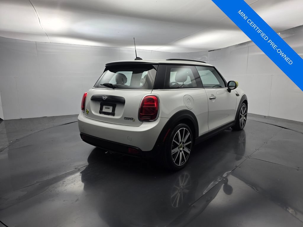 Used 2024 MINI Cooper SE FWD image 4
