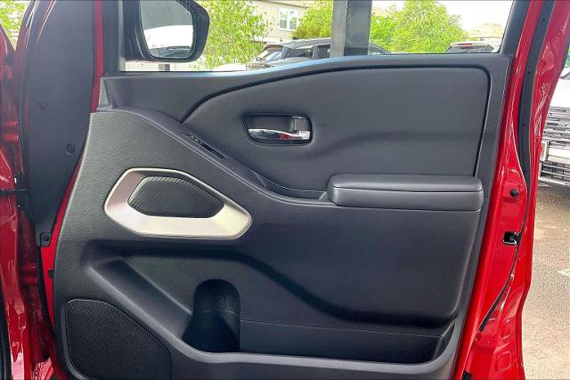 Certified 2022 Nissan Frontier SV RWD image 22