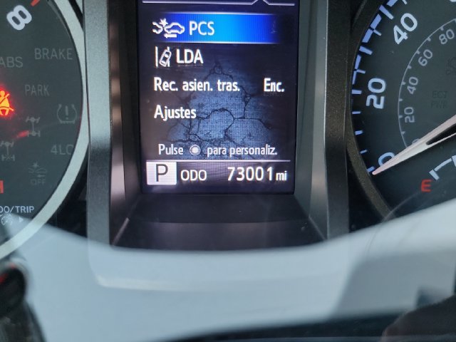 Used 2023 Toyota Tacoma TRD Off-Road w/ Technology Package AWD/4WD image 17