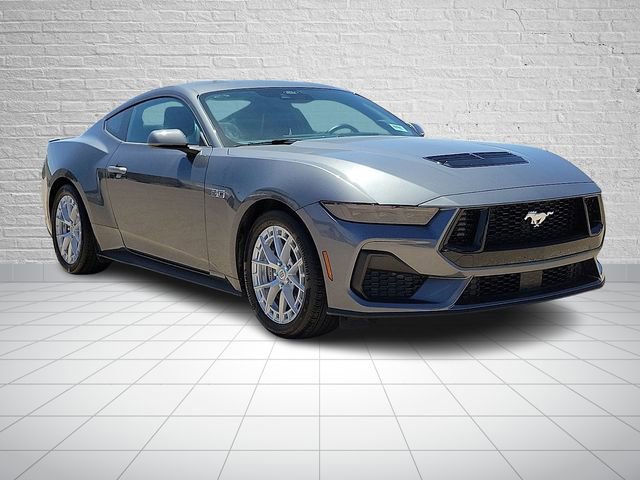 Used 2025 Ford Mustang GT RWD image 6