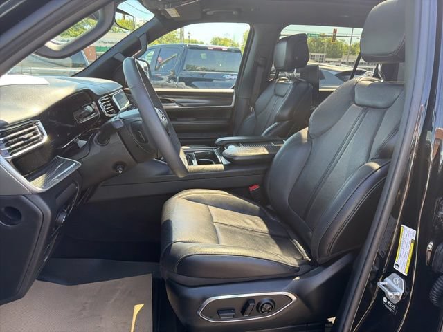 Used 2022 Jeep Wagoneer Series III w/ Premium Group I AWD/4WD image 12