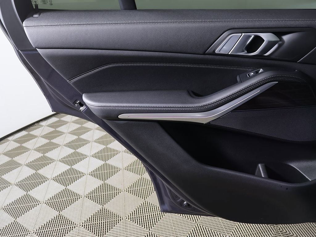 Used 2021 BMW X5 xDrive40i w/ Premium Package 2 image 26