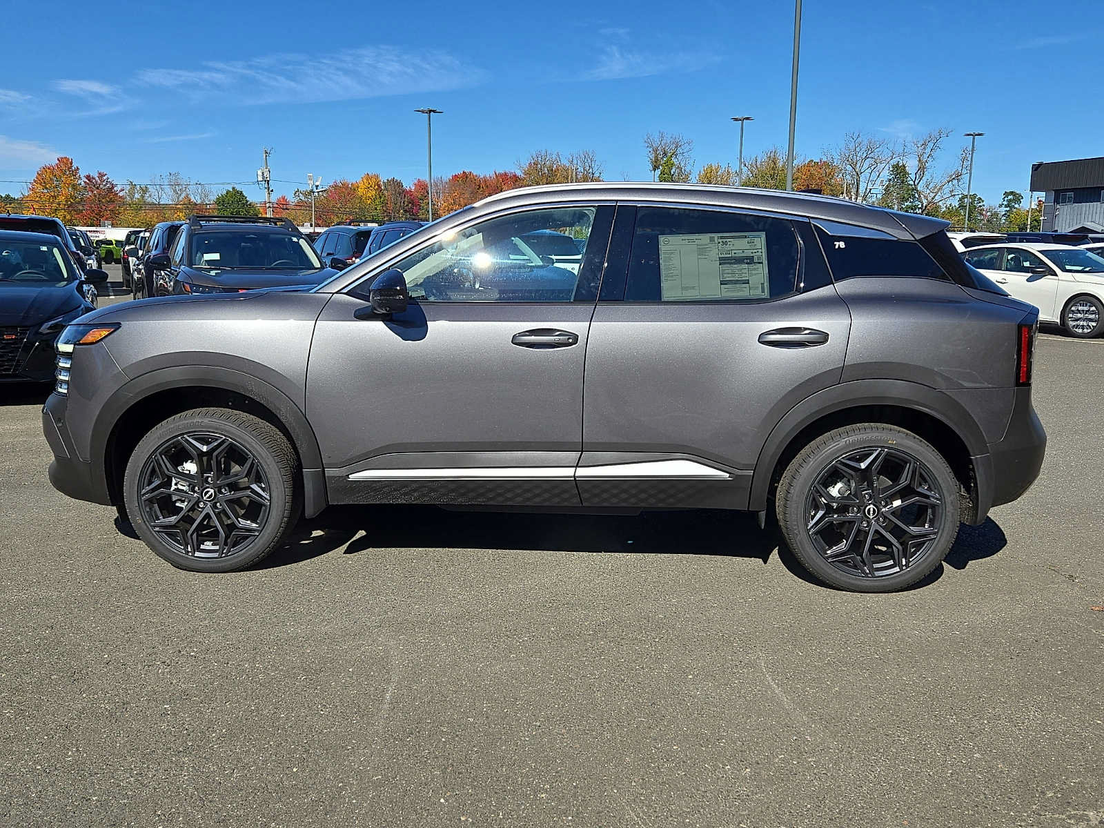 New 2027 Nissan Kicks SR w/ SR Premium Package AWD/4WD image 7