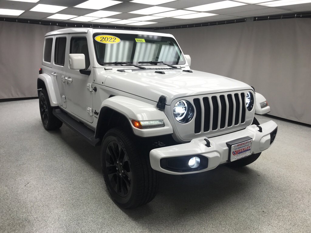 Used 2022 Jeep Wrangler Unlimited Sahara image 5