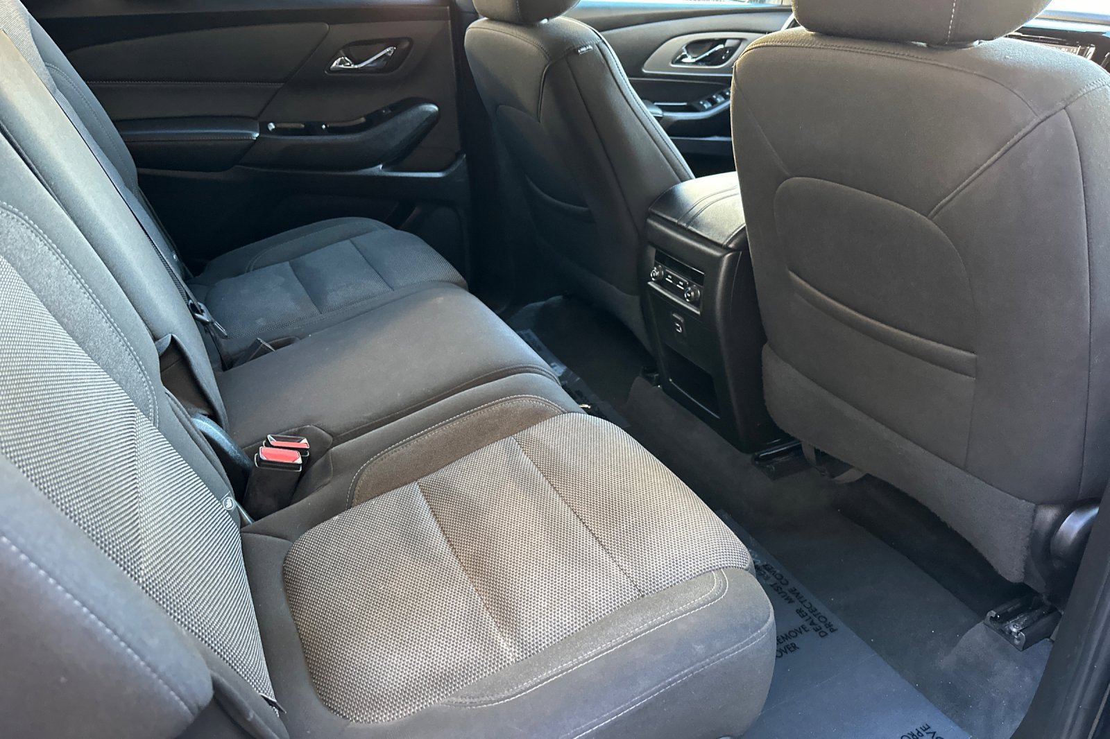 Used 2023 Chevrolet Traverse LT image 20