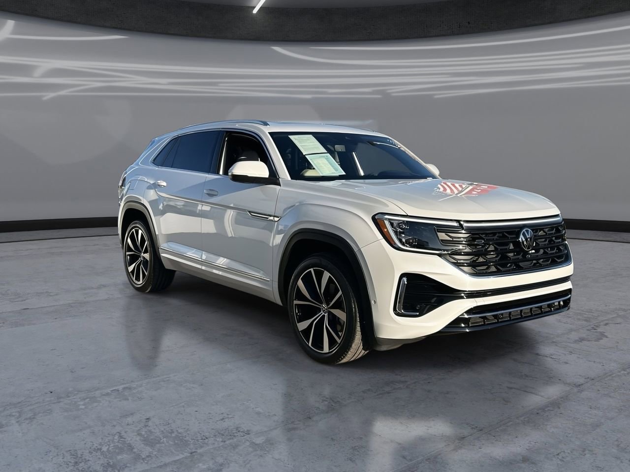 Certified 2024 Volkswagen Atlas Cross Sport SEL Premium R-Line AWD/4WD image 2