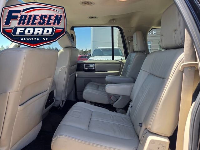 Used 2017 Lincoln Navigator L Select AWD/4WD image 23