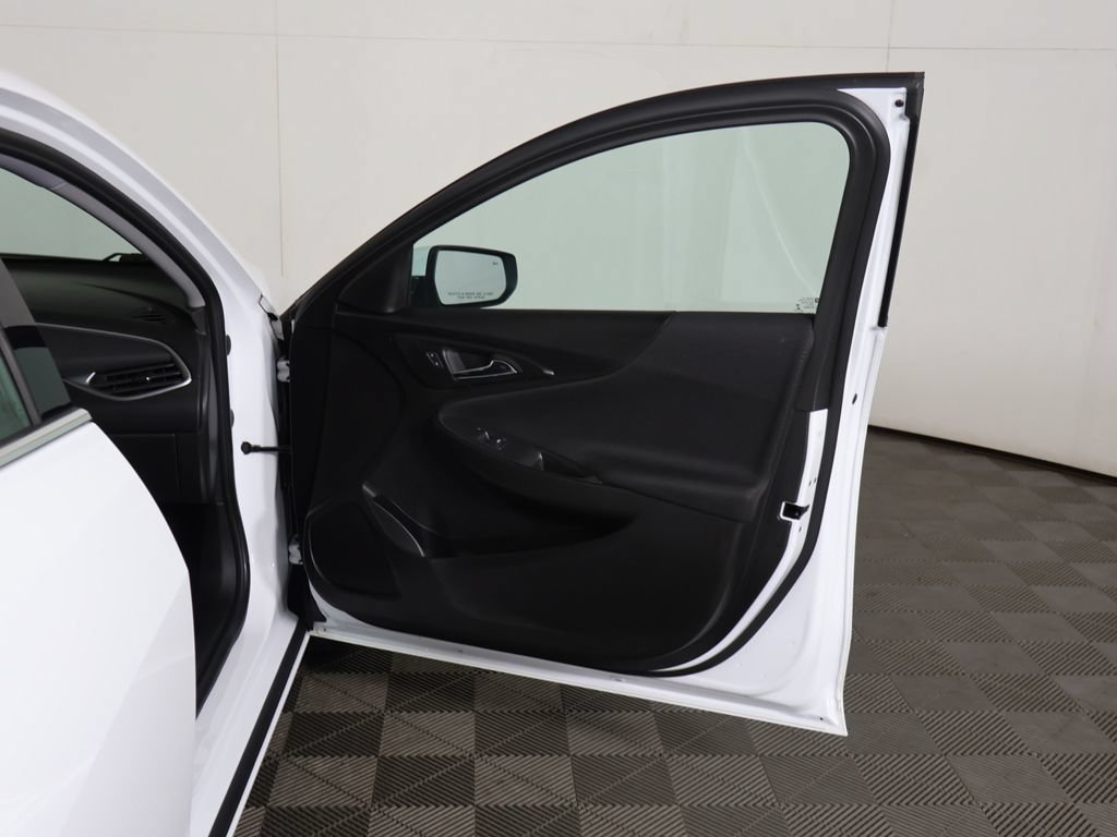 Used 2023 Chevrolet Malibu LS w/ Driver Confidence Package FWD image 17