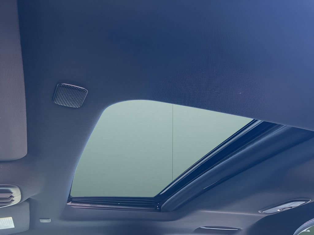 Used 2024 GMC Canyon AT4X image 31