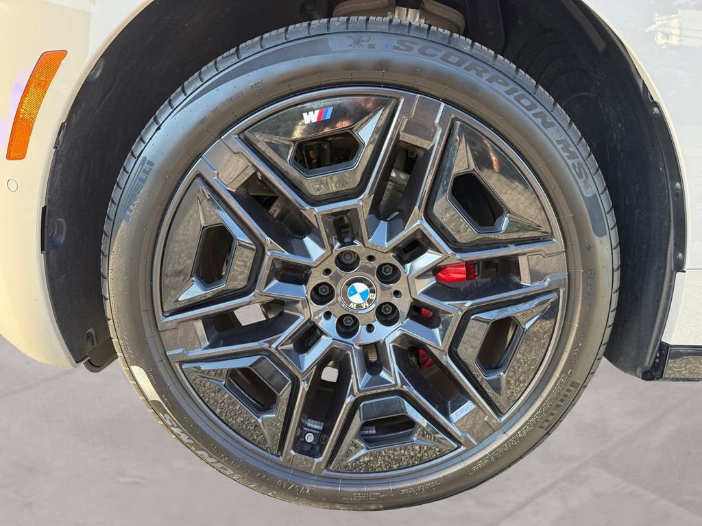 Certified 2026 BMW iX xDrive60 w/ M Sport Package AWD/4WD image 14