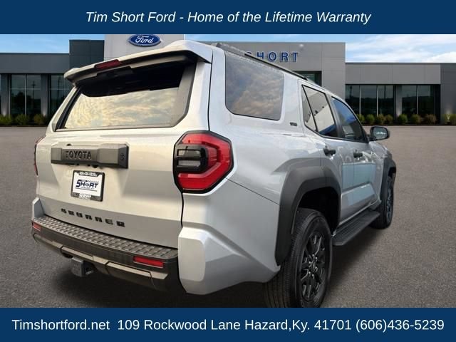 Used 2025 Toyota 4Runner SR5 AWD/4WD image 3