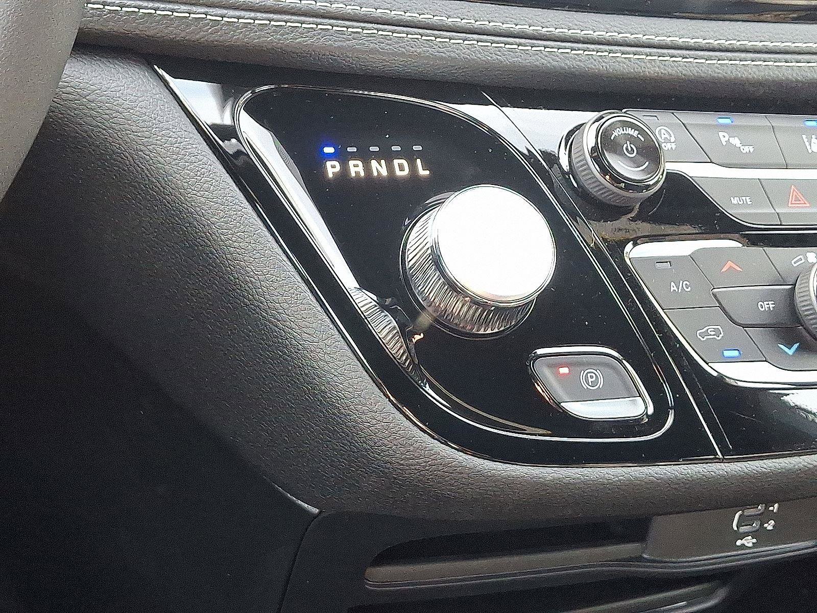 New 2026 Chrysler Pacifica Select image 7