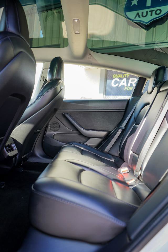Used 2021 Tesla Model 3 Long Range AWD/4WD image 16