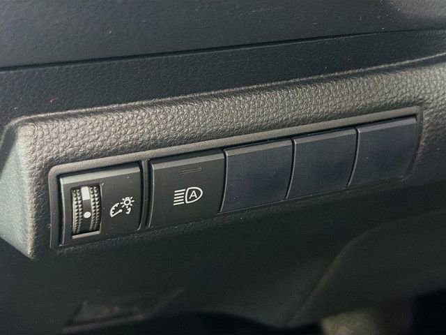 Used 2021 Toyota Corolla LE FWD image 12