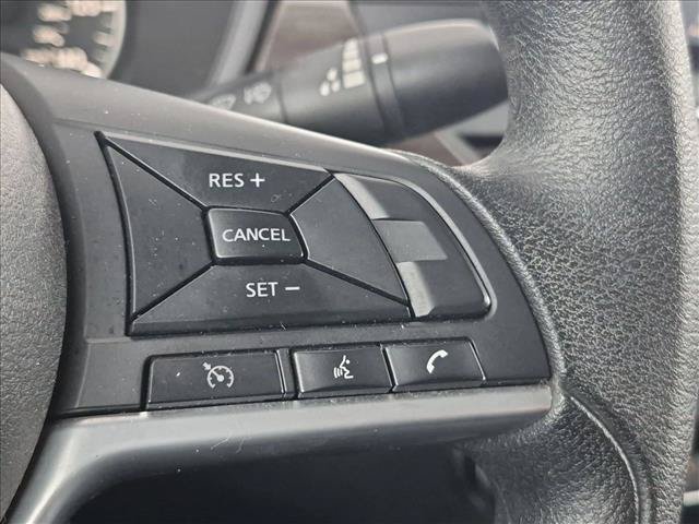 Used 2025 Nissan Altima 2.5 SV FWD image 15