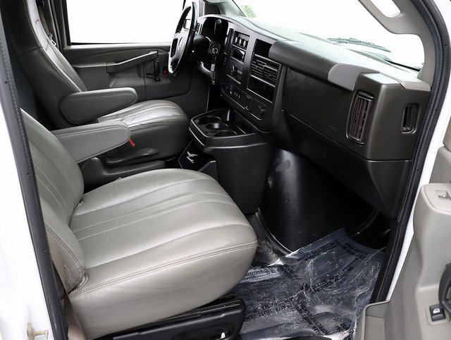 Used 2021 Chevrolet Express 2500 w/ Driver Convenience Package image 26