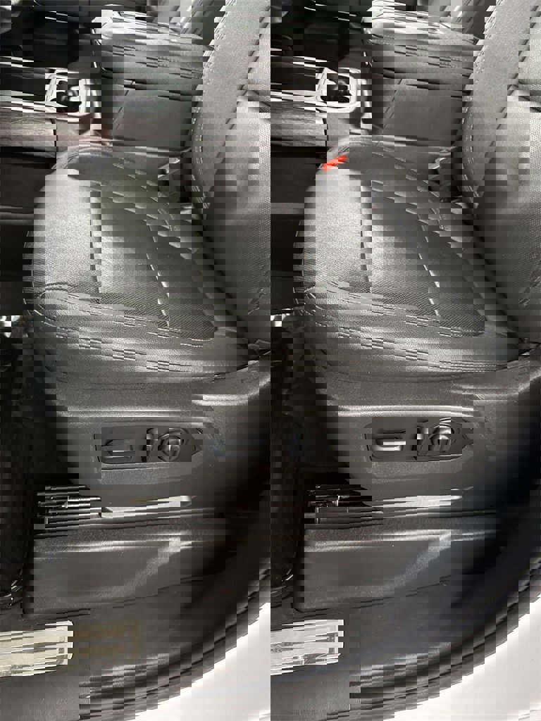 Used 2022 Chevrolet Silverado 2500 LTZ w/ LTZ Plus Package image 14