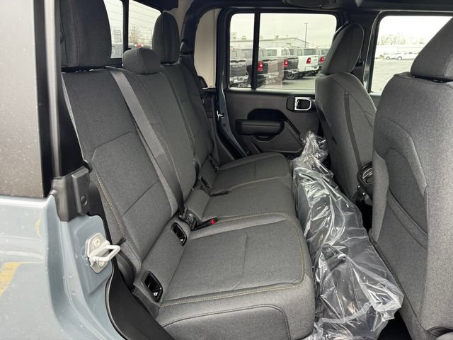 New 2026 Jeep Gladiator Sport AWD/4WD image 15