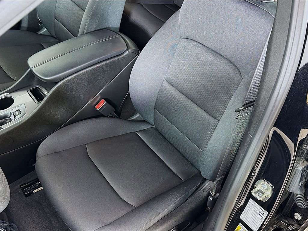 Used 2024 Chevrolet Malibu LT image 19