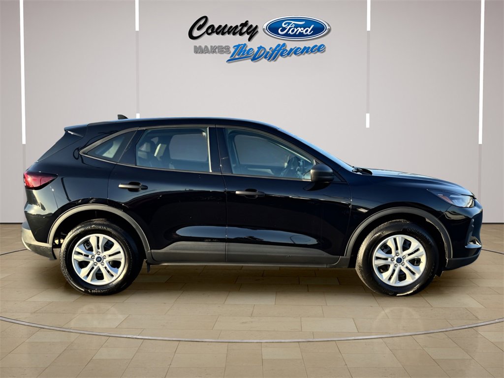Used 2023 Ford Escape AWD image 7