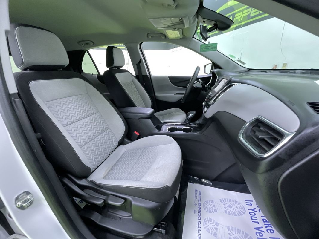Used 2024 Chevrolet Equinox LS image 28