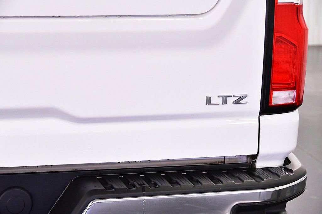 Used 2024 Chevrolet Silverado 2500 LTZ w/ LTZ Plus Package AWD/4WD image 14