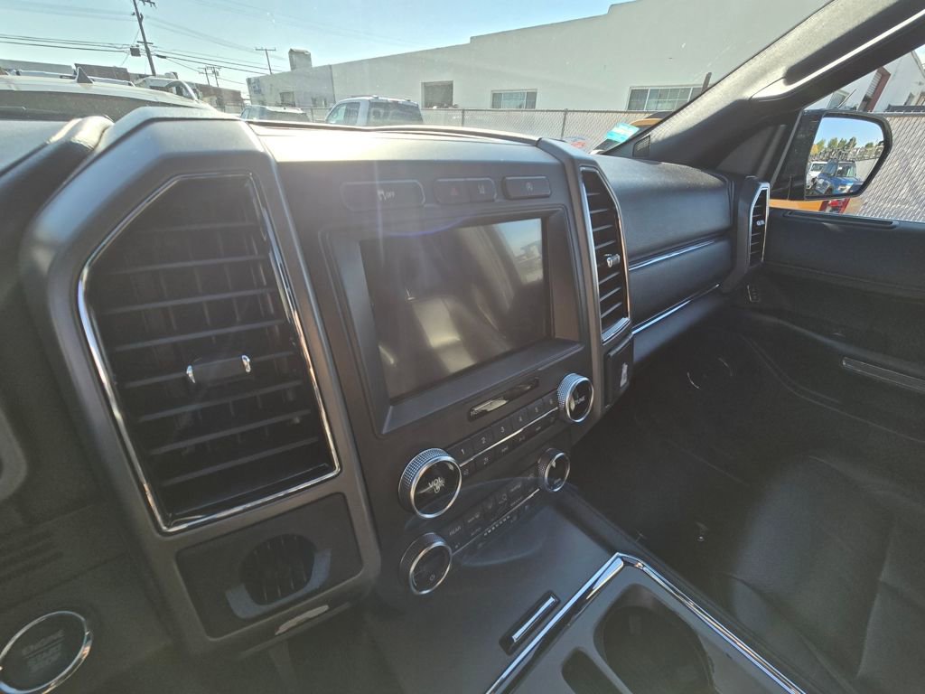 Used 2020 Ford Expedition XLT w/ Equipment Group 202A image 13