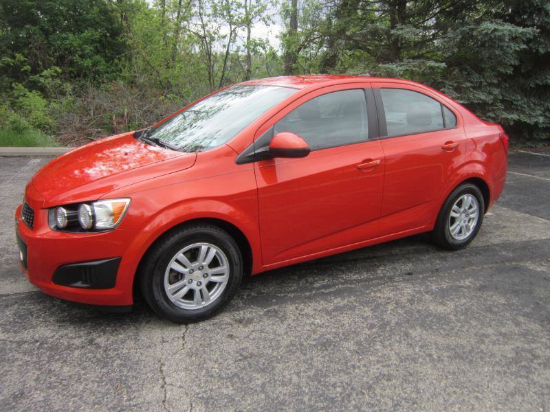 Used 2012 Chevrolet Sonic LS FWD image 3