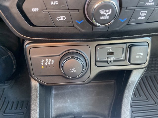 Used 2020 Jeep Renegade Altitude image 26