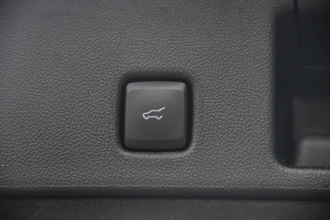 Certified 2024 Ford Escape ST-Line w/ Tech Pack #1 image 11