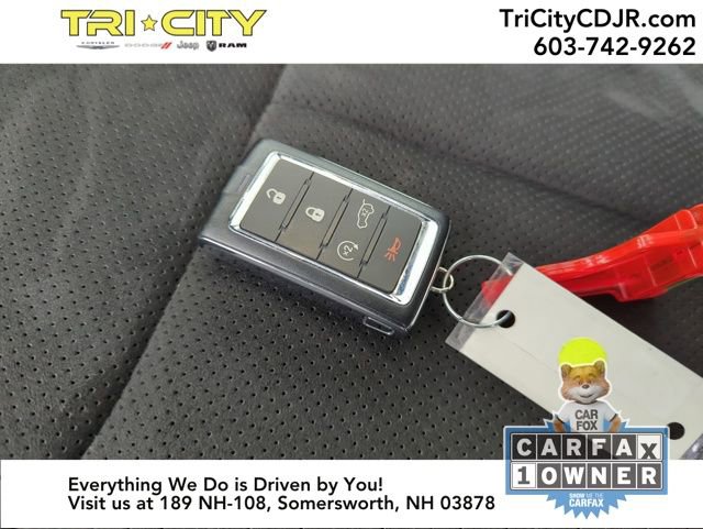 Used 2024 Jeep Grand Cherokee Trailhawk w/ Luxury Tech Group III image 39