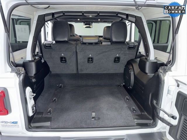Used 2024 Jeep Wrangler Unlimited Sahara w/ Technology Group image 28