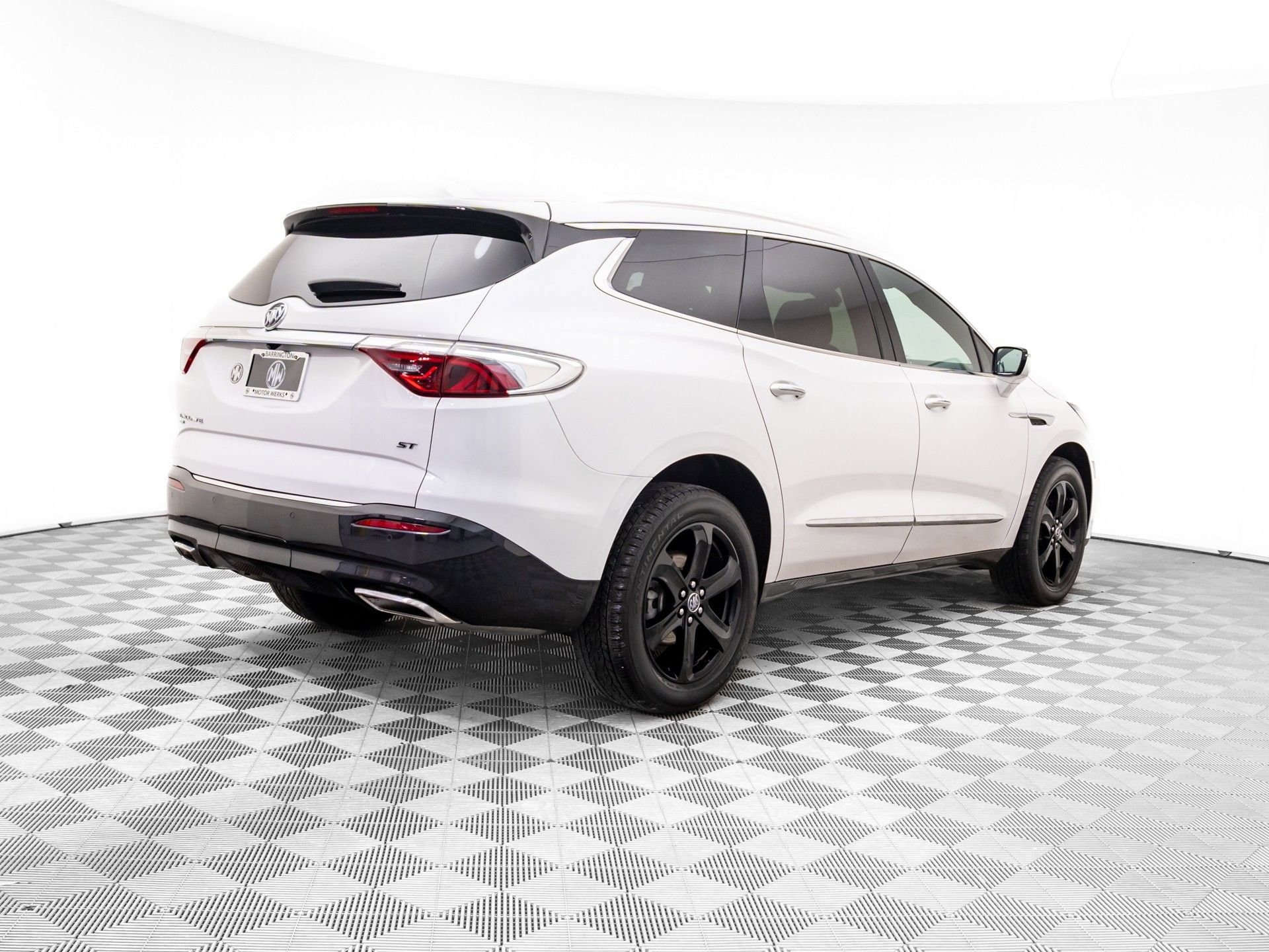 Used 2023 Buick Enclave Essence w/ Experience Buick Package image 6