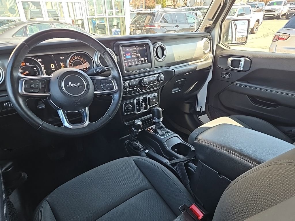 Used 2020 Jeep Wrangler Unlimited Sahara w/ Safety Group AWD/4WD image 15