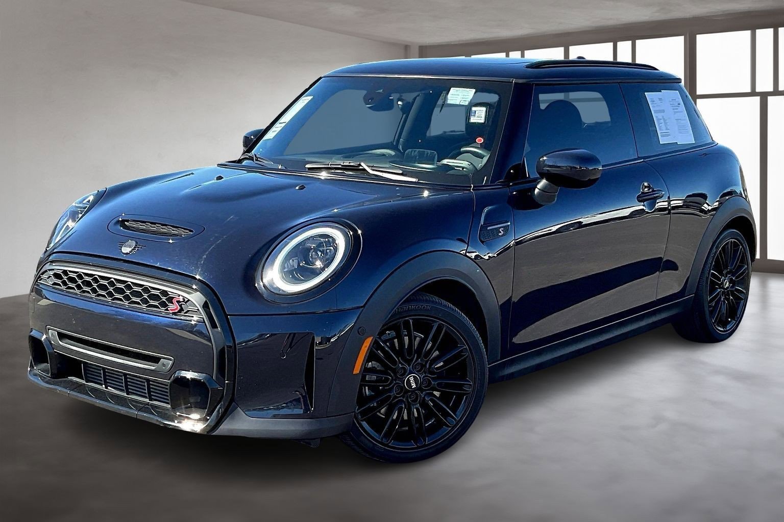 Used 2023 MINI Cooper S image 3