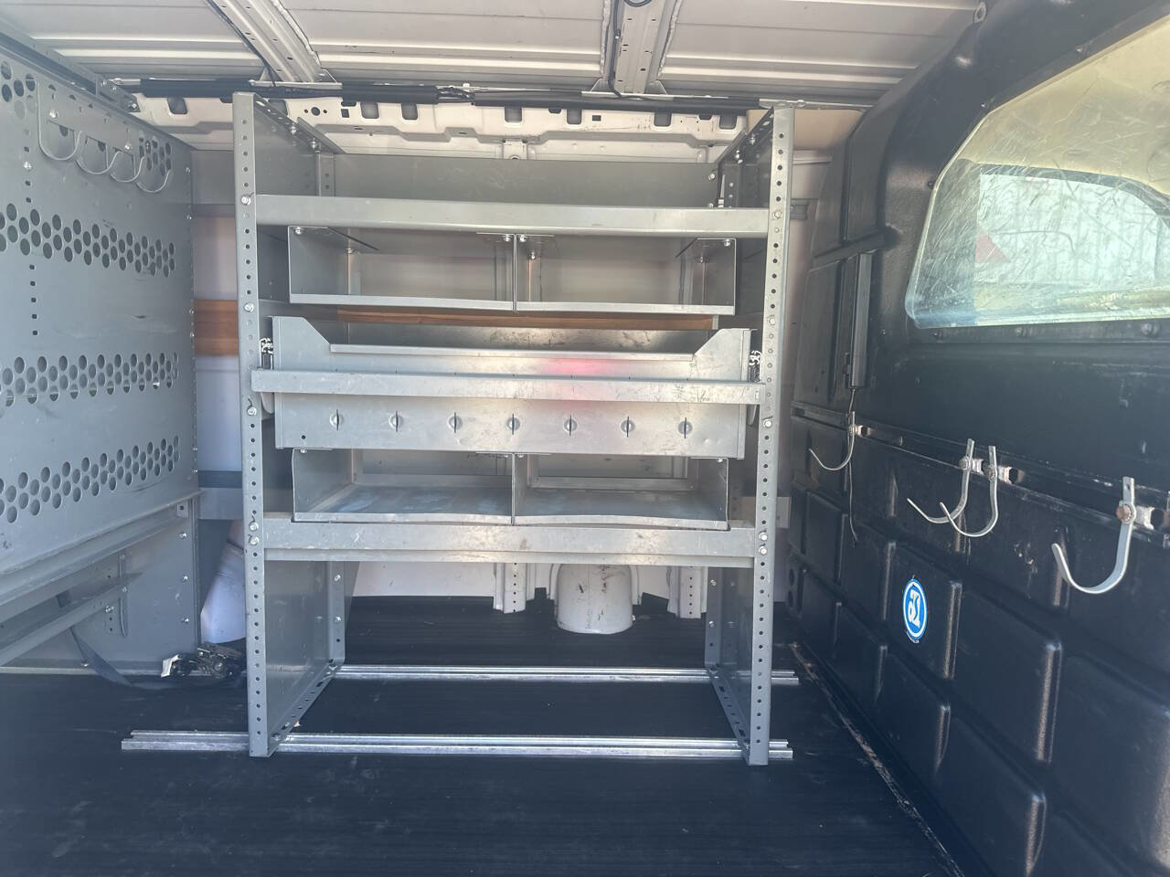 Used 2018 Chevrolet Express 2500 w/ Driver Convenience Package image 17