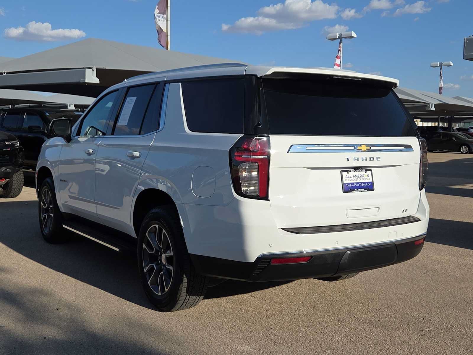 Used 2024 Chevrolet Tahoe LT w/ Luxury Package RWD image 6