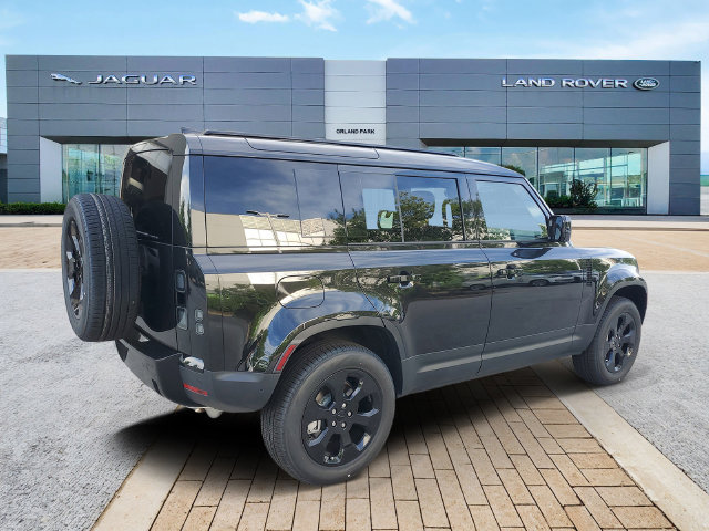 New 2026 Land Rover Defender 110 S AWD/4WD image 4