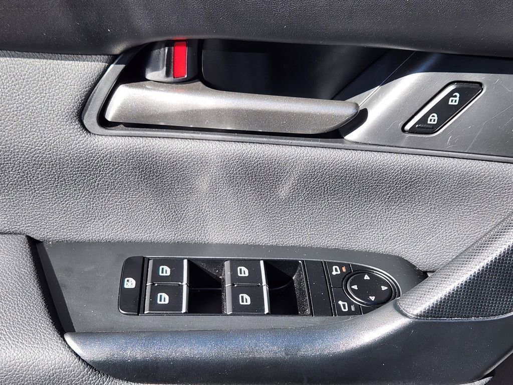 Used 2025 MAZDA CX-50 AWD 2.5 Hybrid w/ Premium Pkg image 4