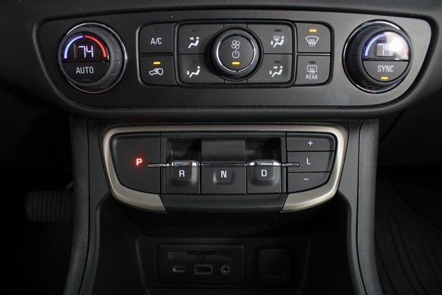 Used 2023 GMC Terrain Denali w/ Denali Premium Package image 7