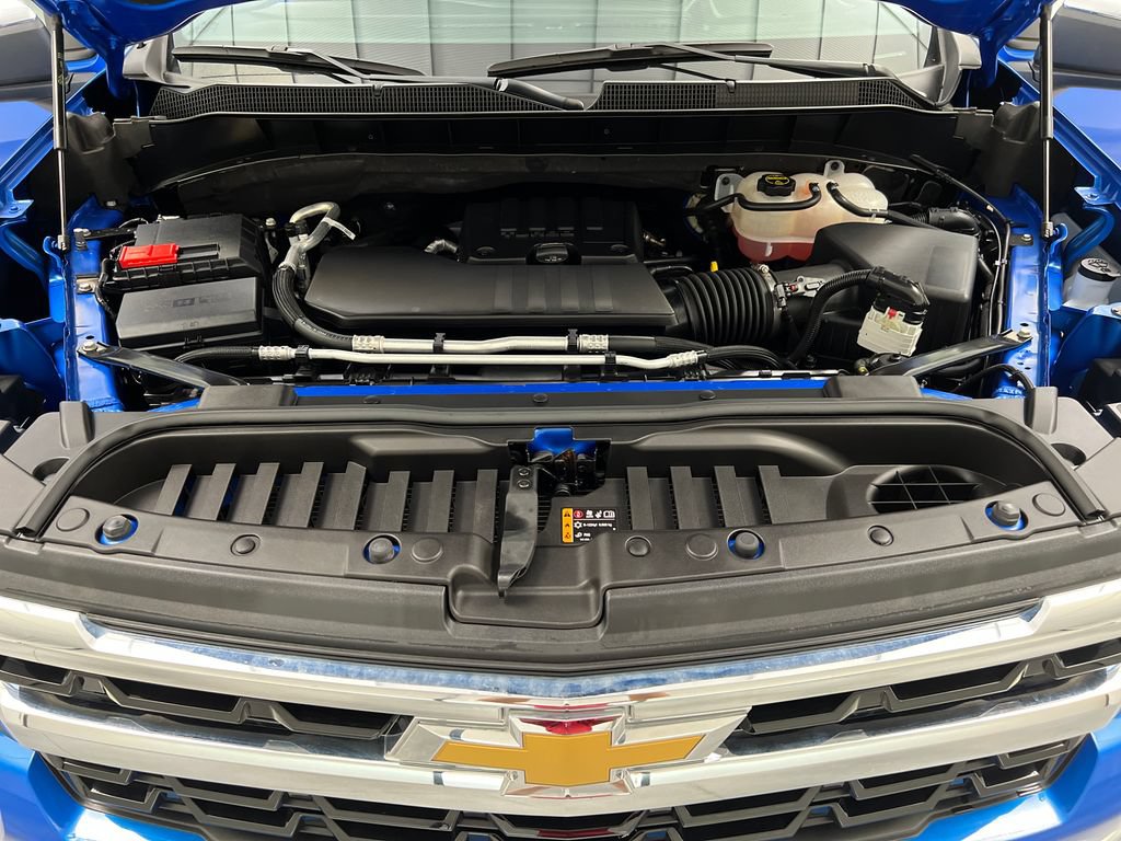 Used 2025 Chevrolet Silverado 1500 LT AWD/4WD image 67