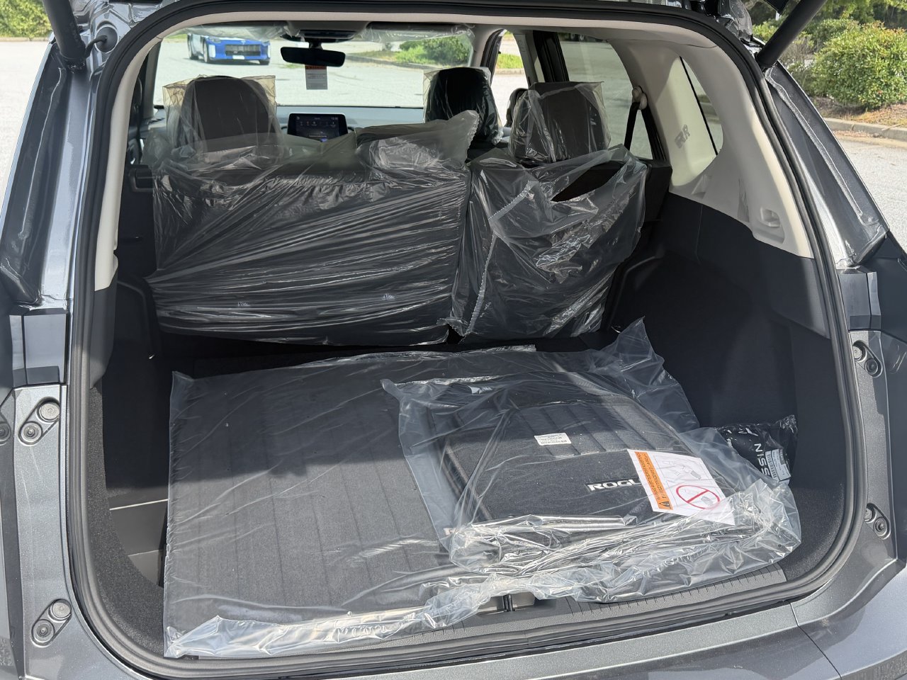 New 2026 Nissan Rogue Dark Armor FWD image 27