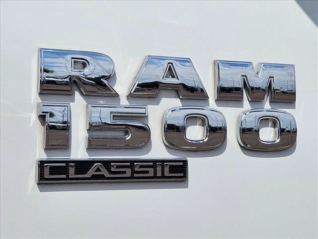 Used 2022 RAM 1500 Classic SLT AWD/4WD image 30